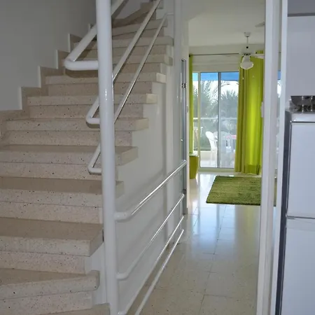 Coral Bay Village Apartament Peyia