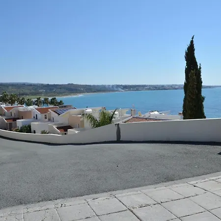 Coral Bay Village * Peyia