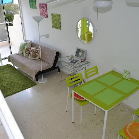 Coral Bay Village Daire